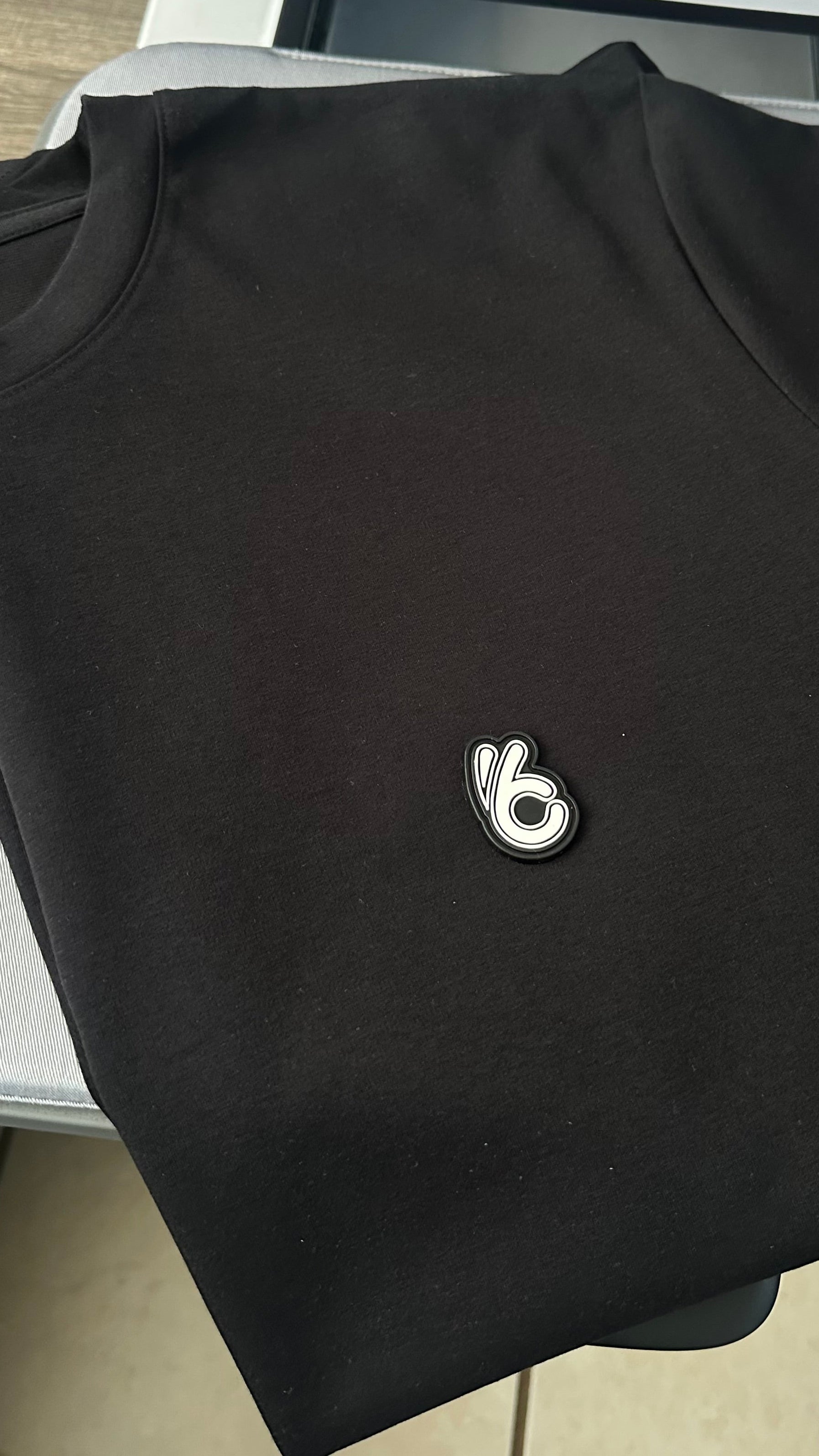 BLACK TSHIRT PREMIUM OVERSIZE